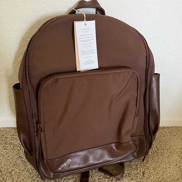 BEIS Handbags - NWT BEIS Backpack in Maple